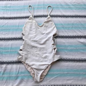 Acacia Foam Florence